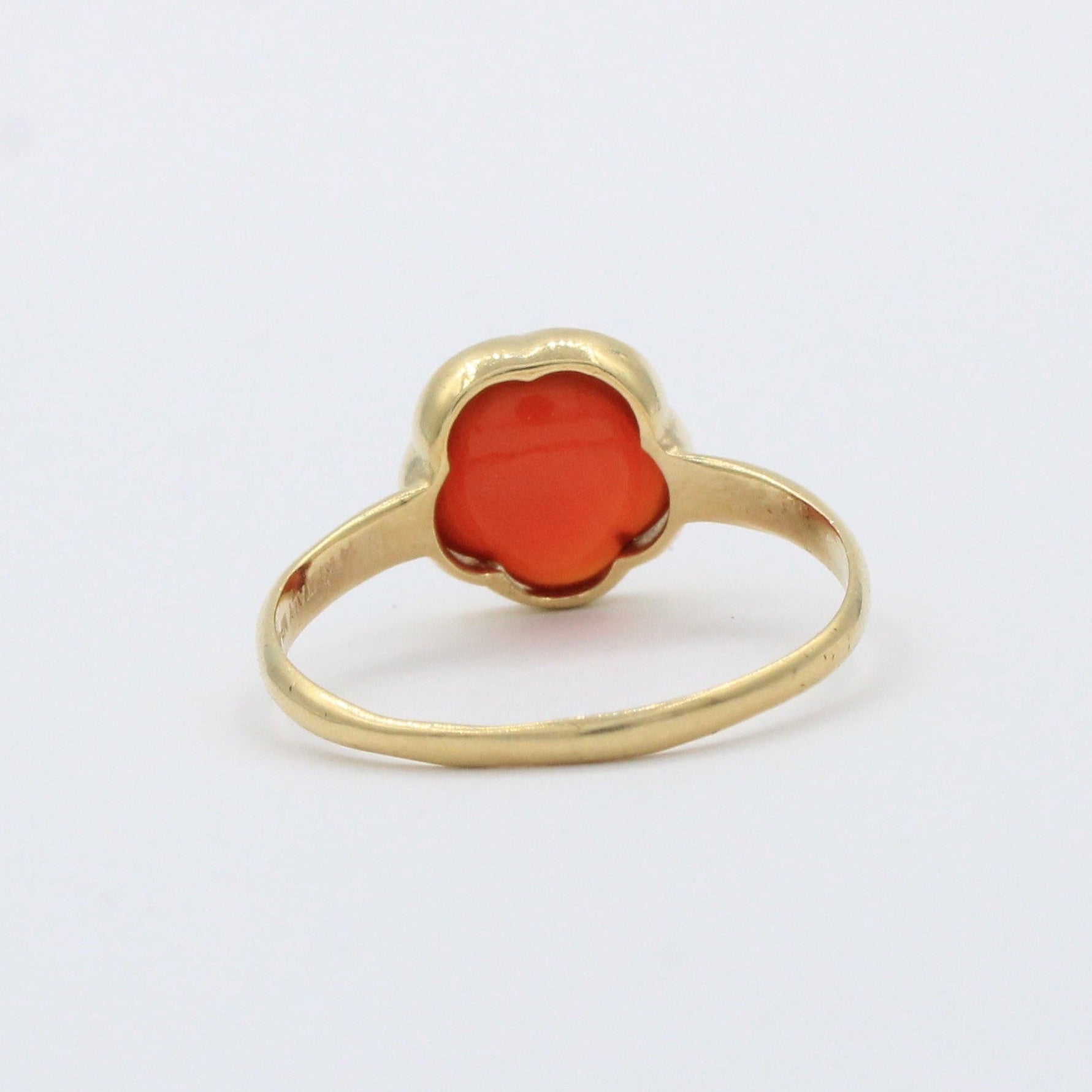Anillo de Oro 14k Diseño de Flor con Ágata Color Granate mod. 10394