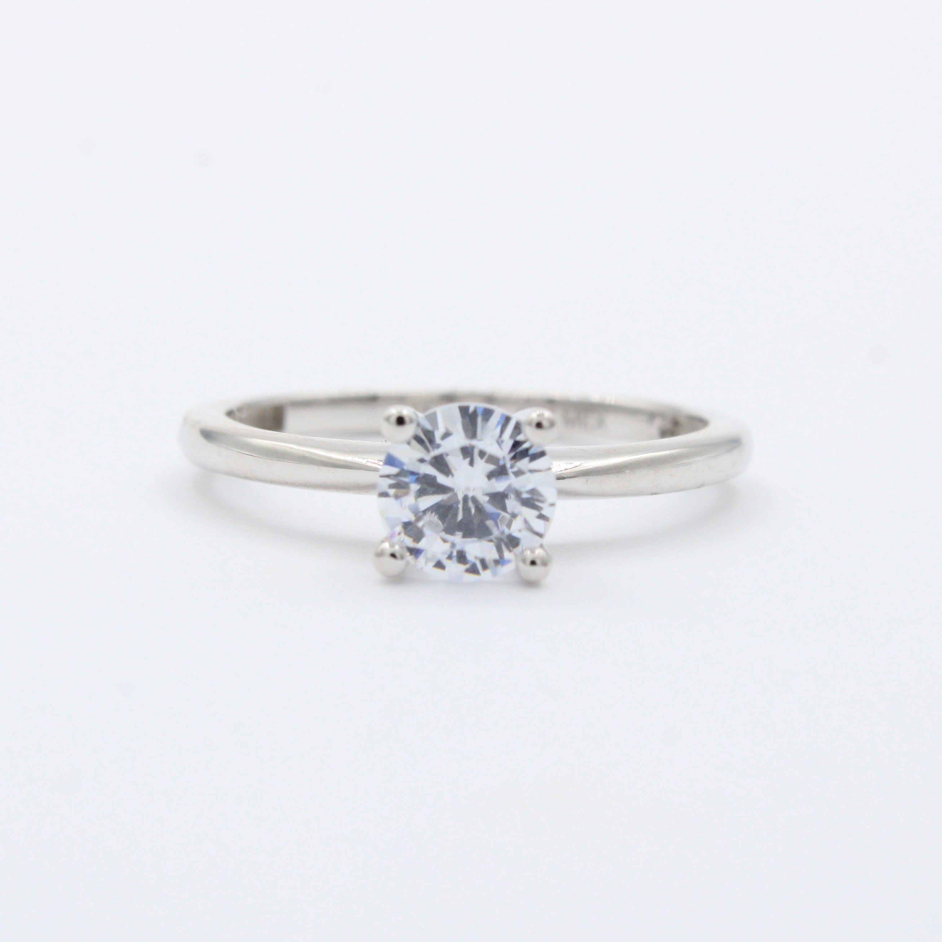 Anillo de Compromiso en Oro 14k Modelo Fino con Zirconia Brillante mod. 10398