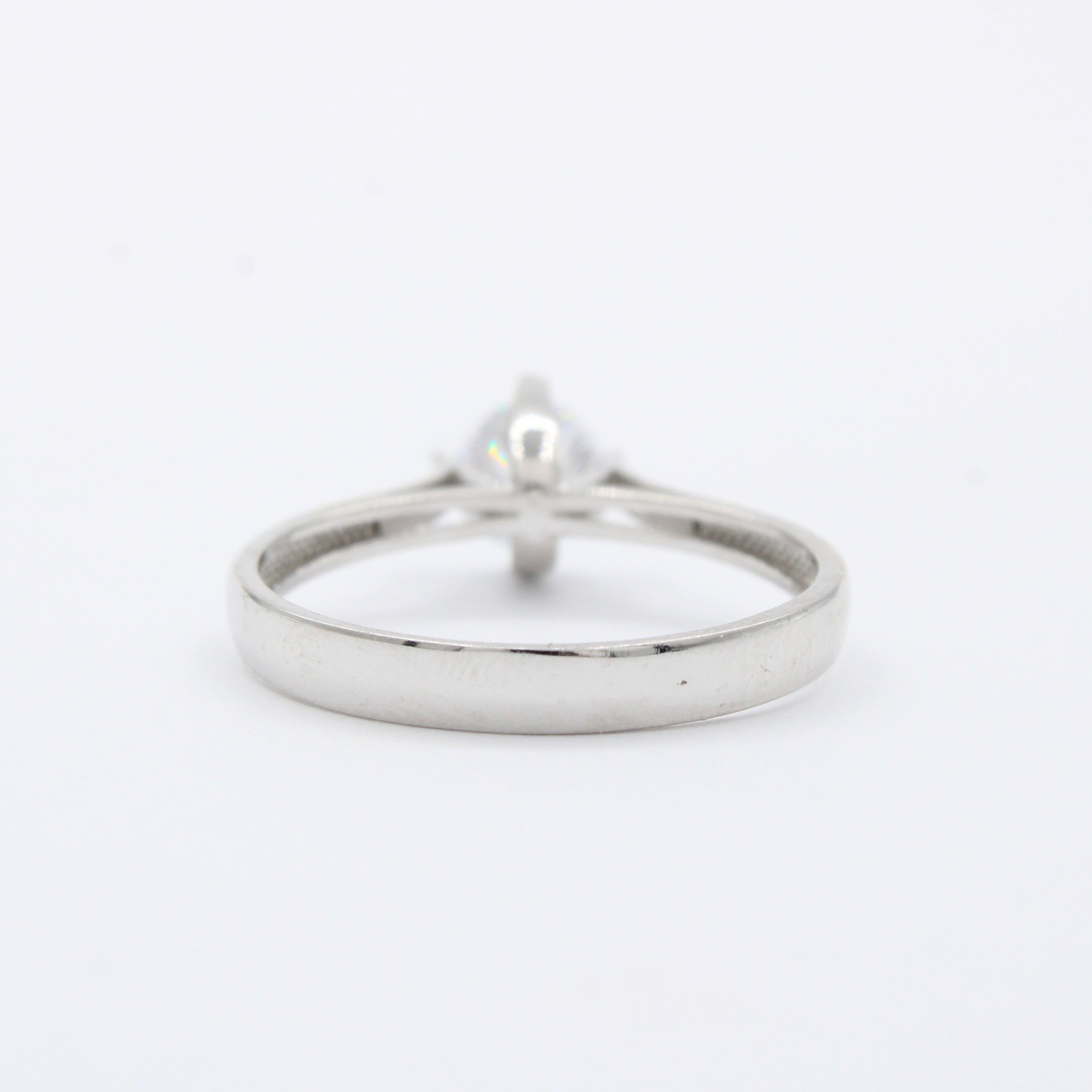 Anillo de Compromiso en Oro 14k Diseño con Zirconia Montada en Uñas Largas mod. 10406