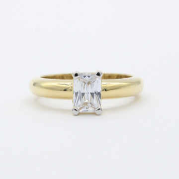 Anillo de Compromiso en Oro 14k de Diseño Grueso con Zirconia de Corte Rectangular mod. 10421