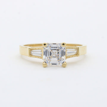 Anillo de Compromiso en Oro 14k Modelo Elegante con Zirconias Baguette Laterales mod. 10422