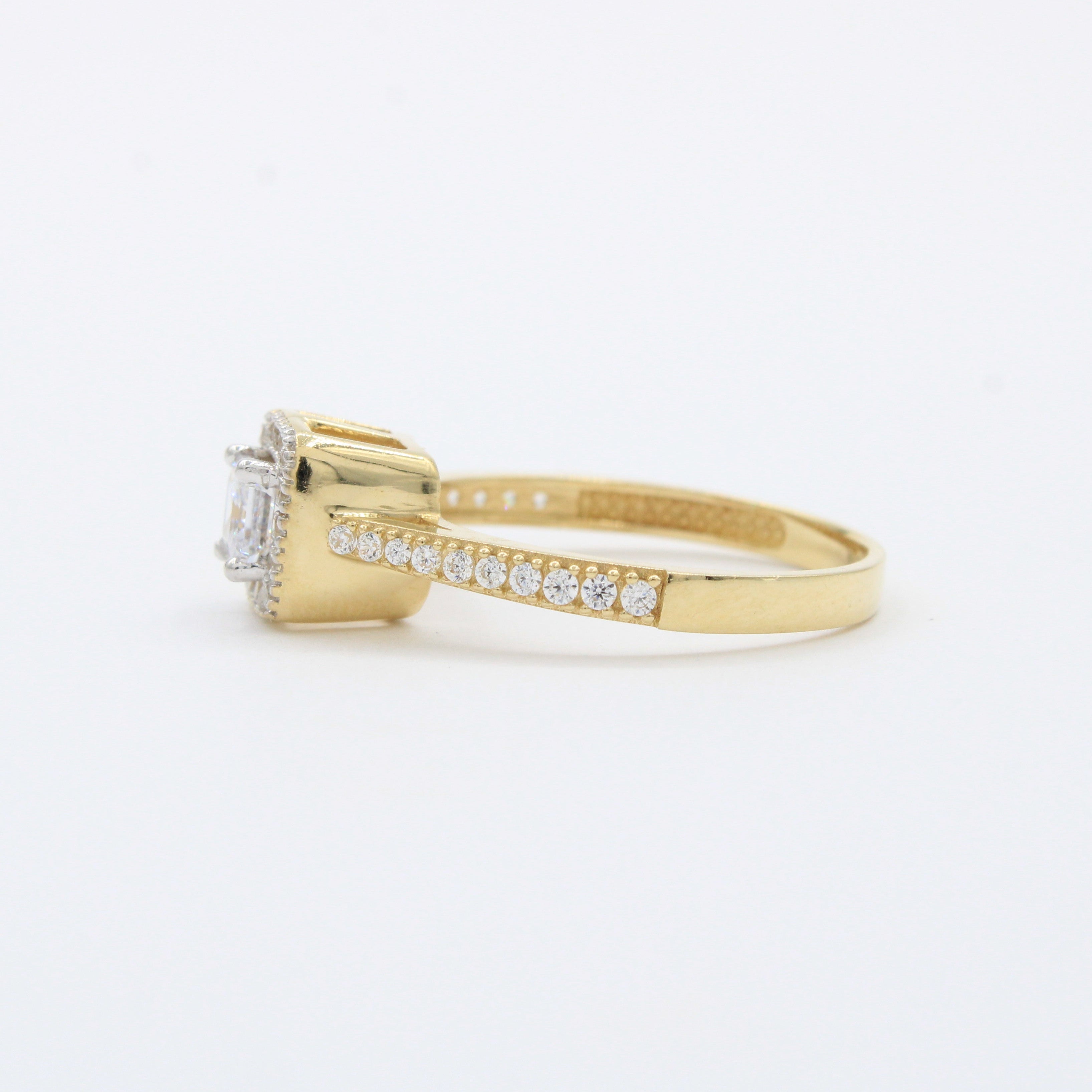 Anillo de Compromiso en Oro 14k Diseño Especial y Elegante mod. 10425