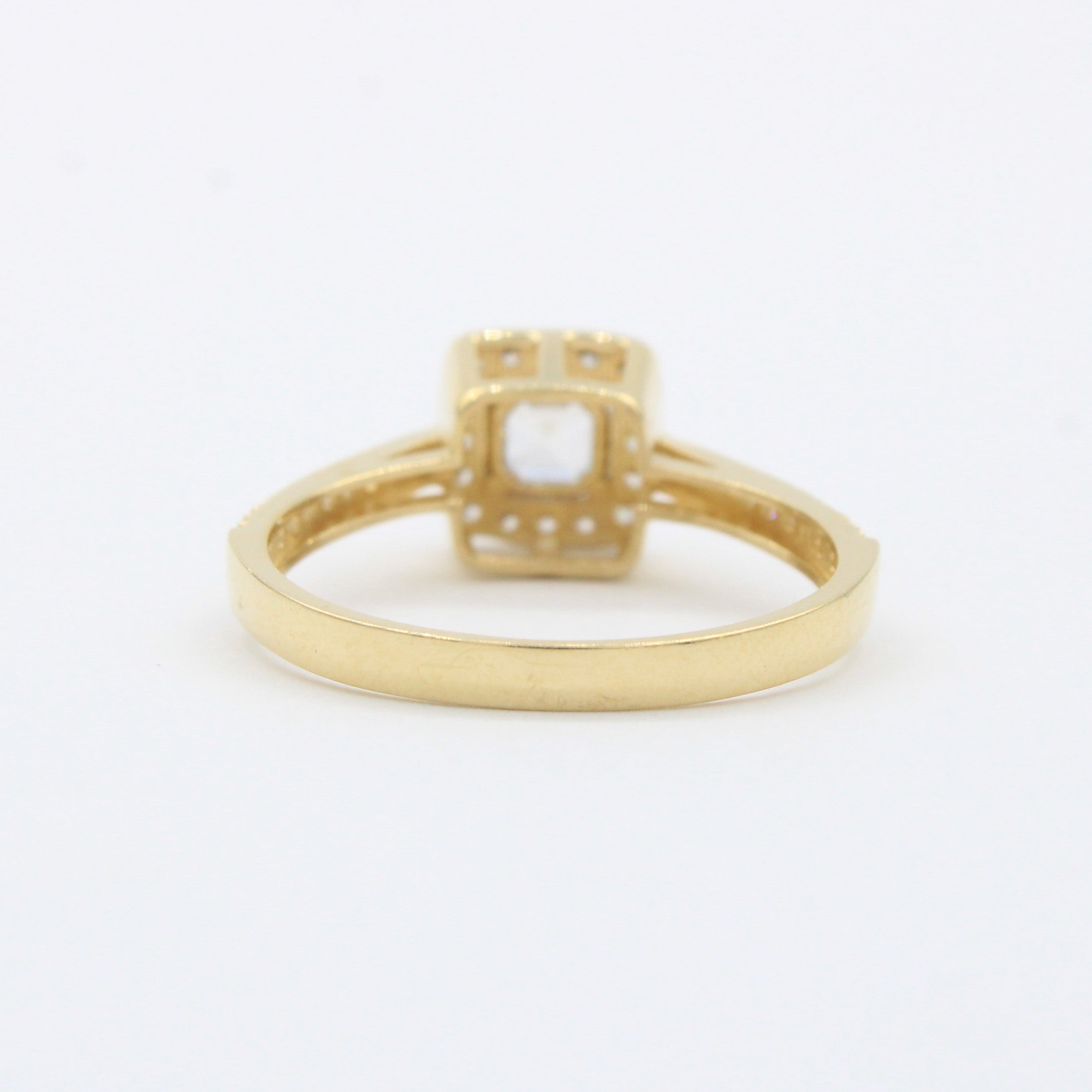 Anillo de Compromiso en Oro 14k Diseño Especial y Elegante mod. 10425