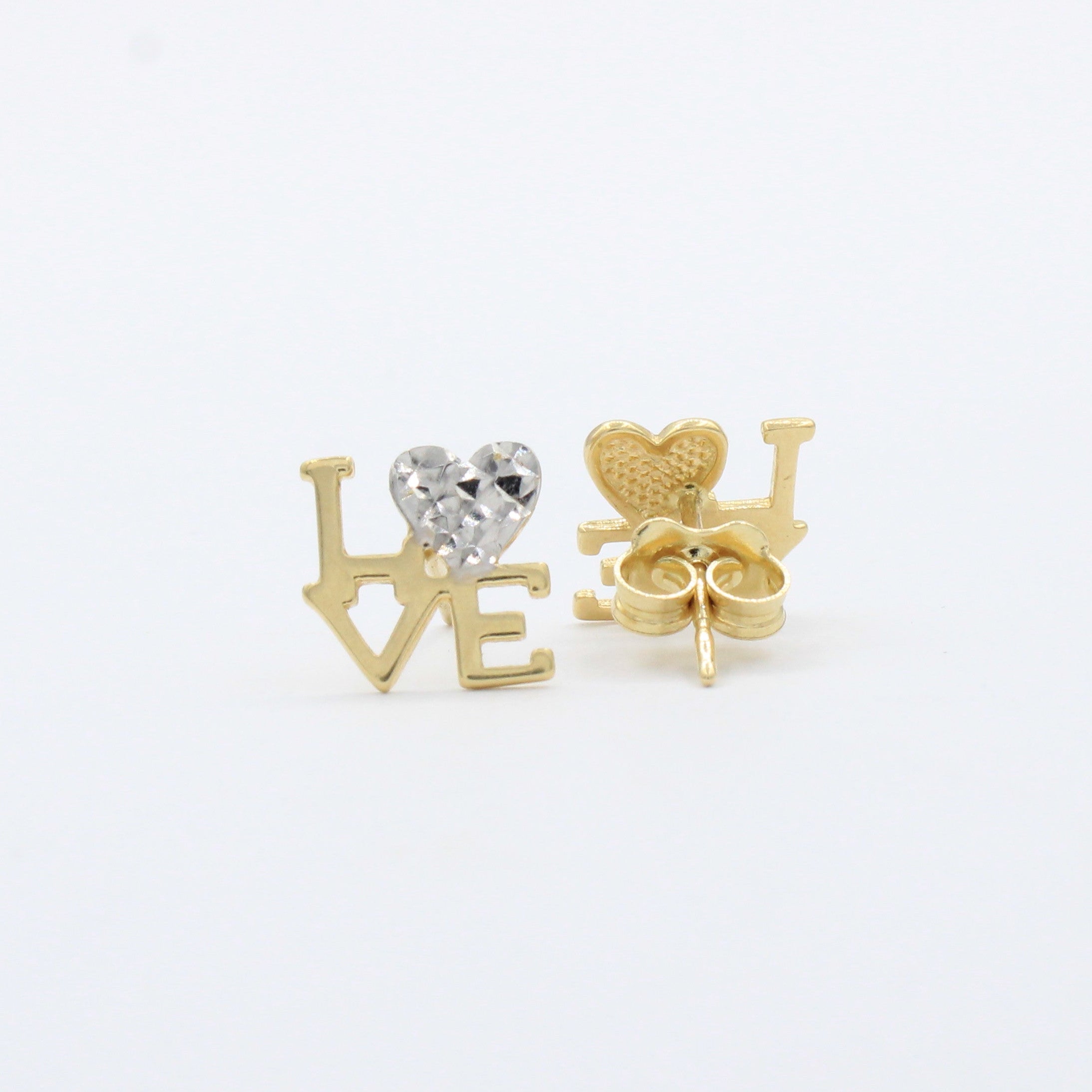 Arete de Oro 14k Diseño LOVE con Detalle Diamantado mod. 10433