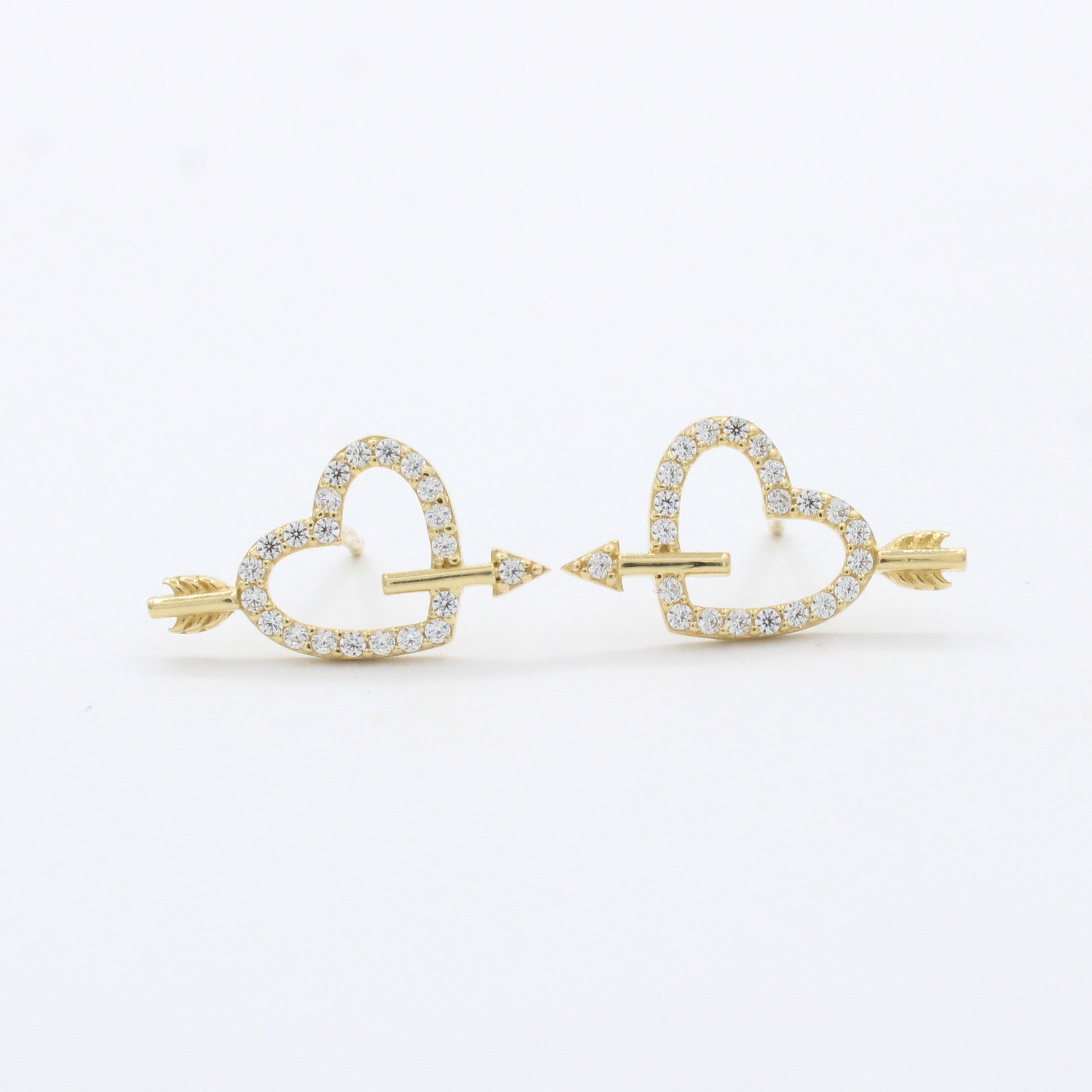 Arete de Oro 14k Corazón Flechado con Incrustación de Zirconias Finas mod. 10432