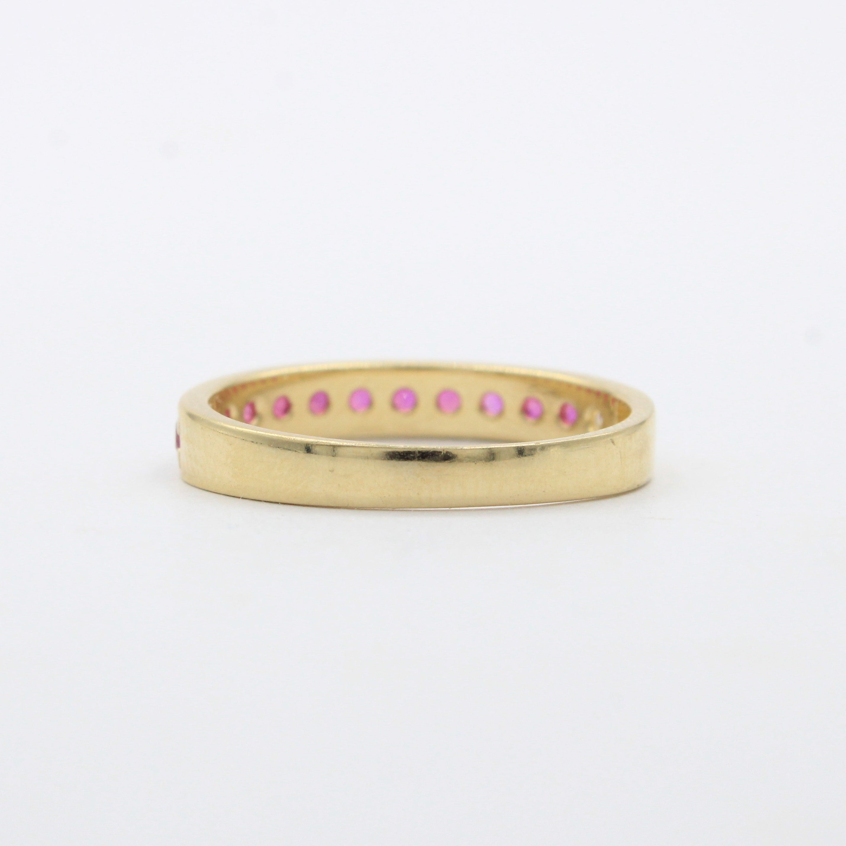 Anillo de Oro 14k Media Churumbela con Zirconias de Tono Rojo mod. 10465