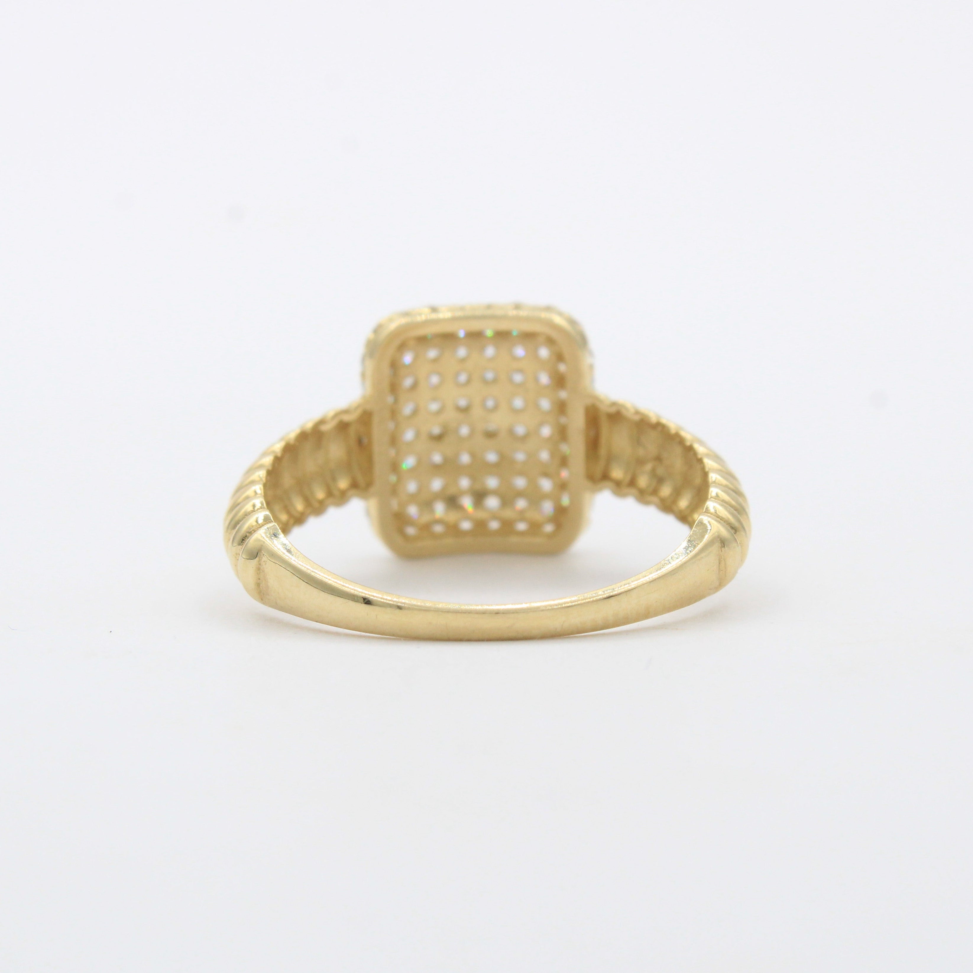Anillo de Oro 14k Diseño Elegante y Fino con Zirconias mod. 10467