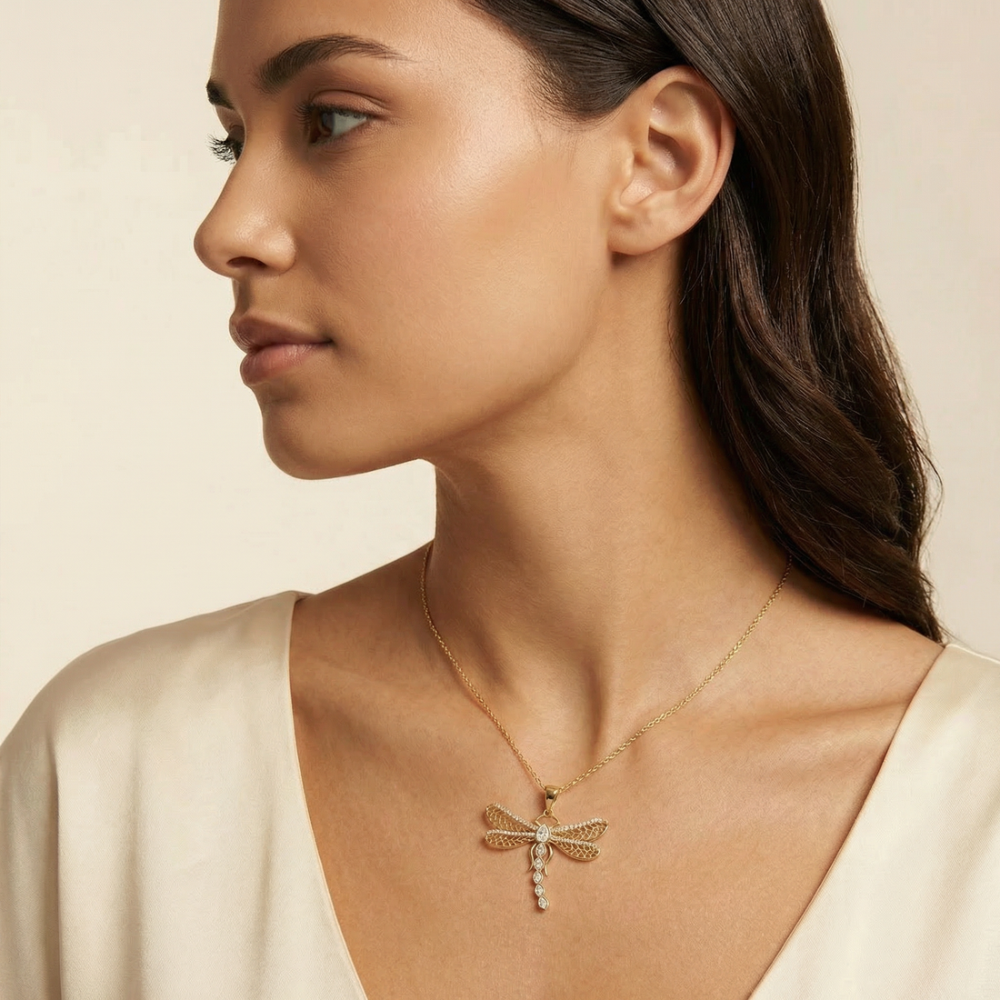Dije de Oro 14k Libélula Elegante de Diseño Calado con Incrustación de Zirconias mod. 10786