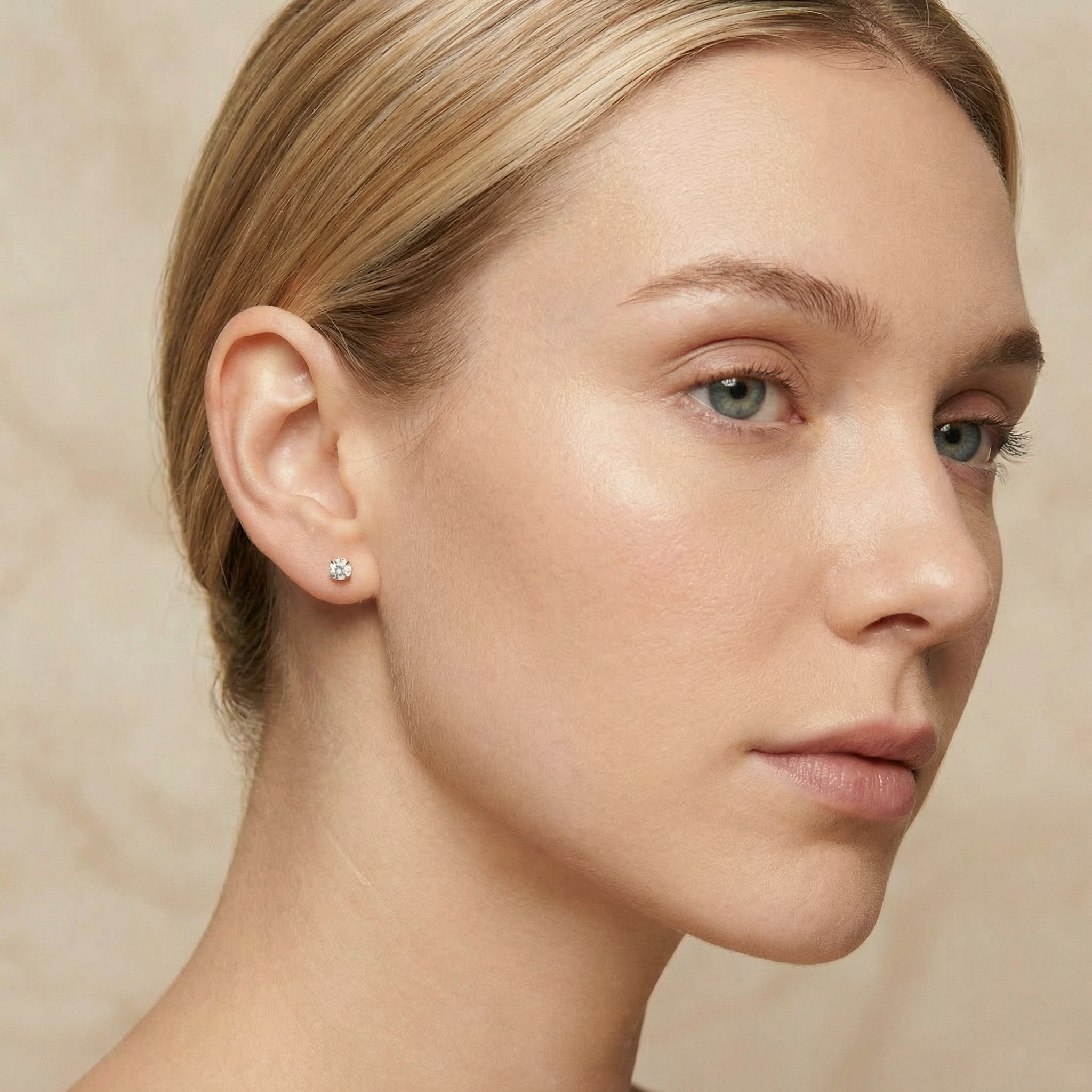 Broquel de Oro 14k Doble Vista con Zirconia Brillante mod. 10730