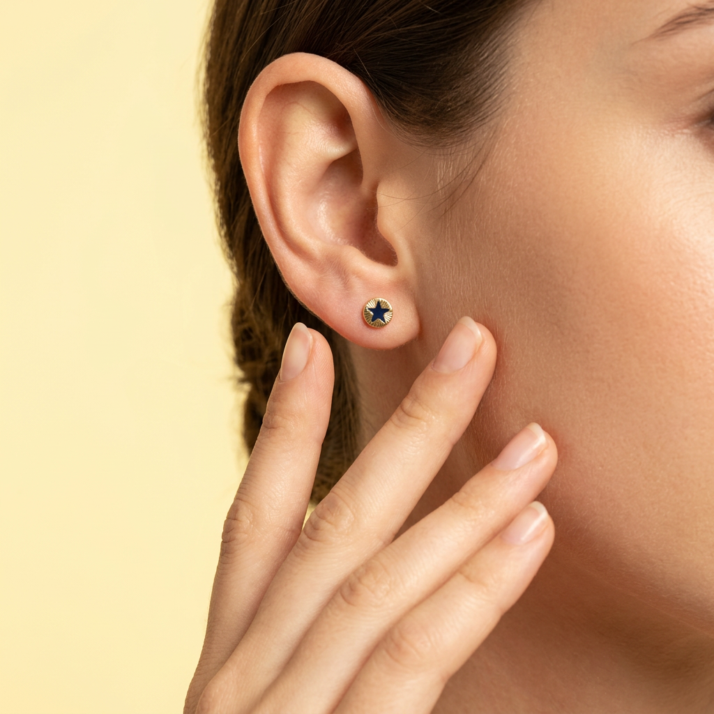 Broquel 10k Diseño de Estrella con Zirconia Encapsulada Mod. 11129