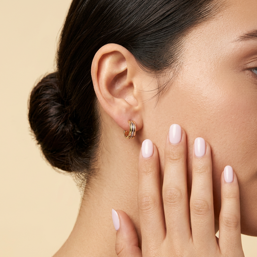 Grapa de Oro 14k Diseño Clásico Pequeño Liso en Tres Tonos mod. 11066
