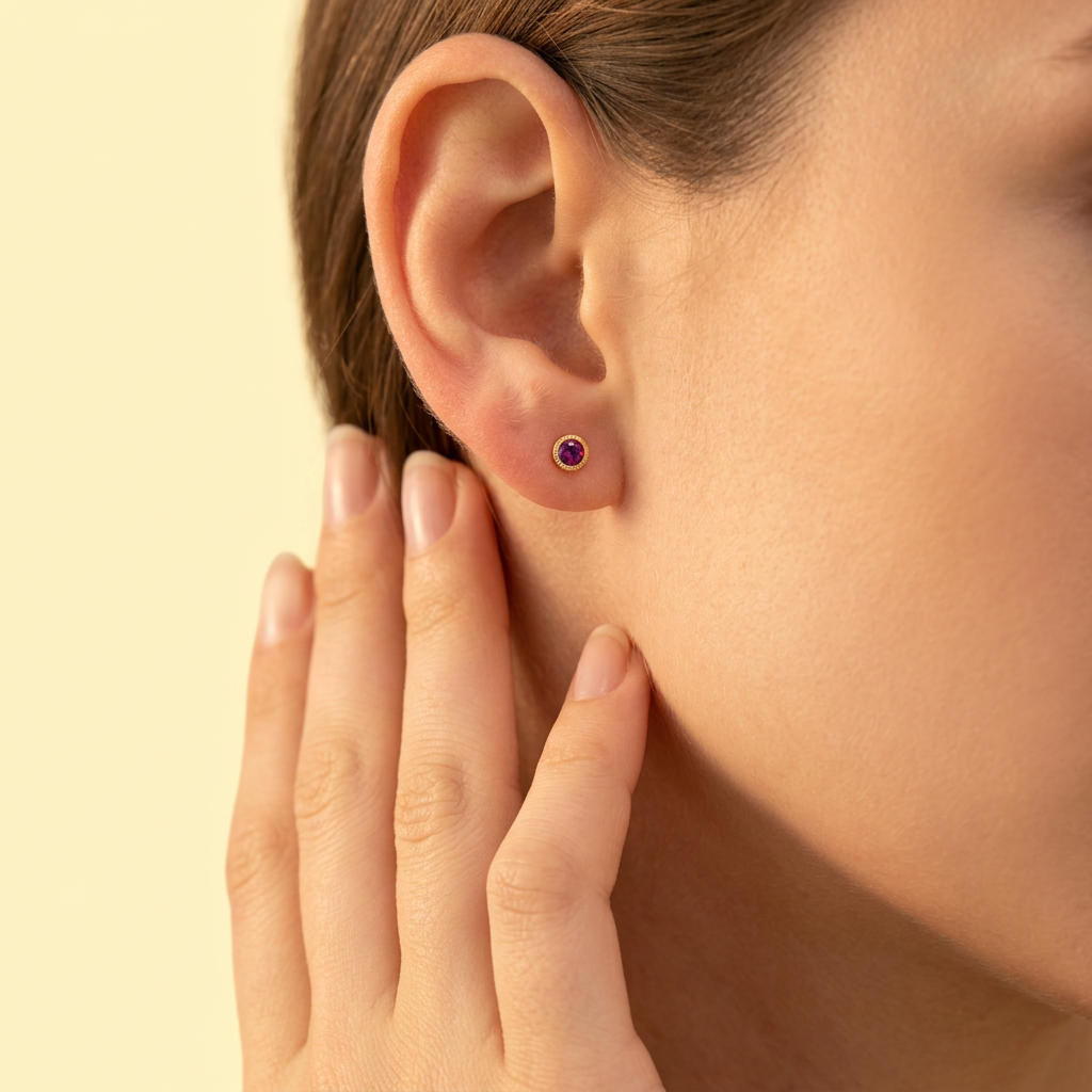Broquel de Oro 14k Circular con Zirconia Roja Mod. 11166