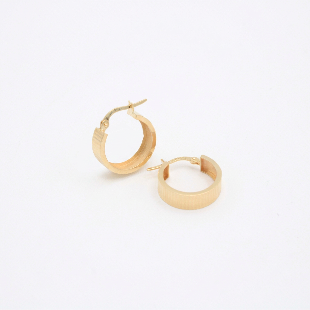 Arracada de Oro 14k Clásicas con Facetado Rayado mod. 10894