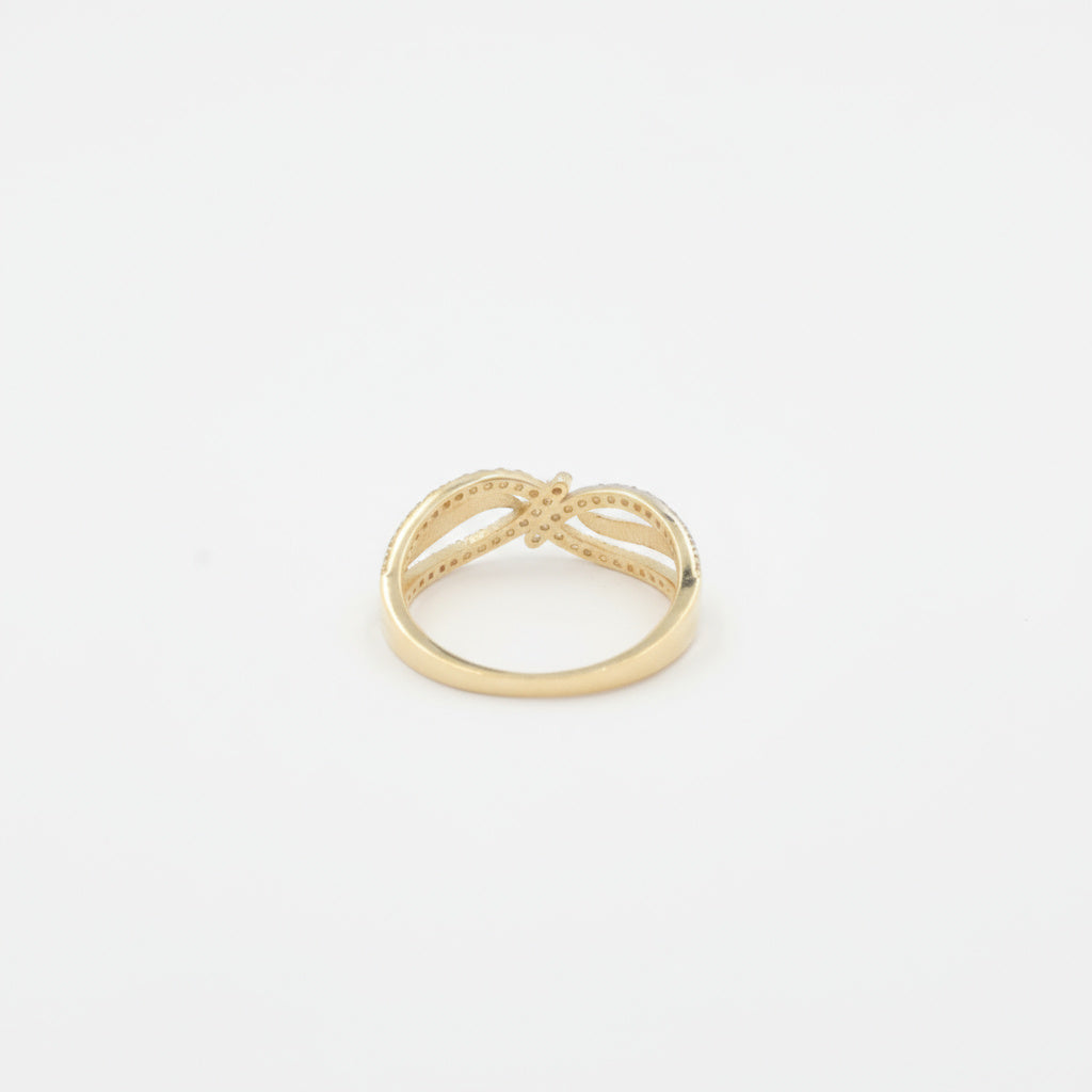 Anillo de Oro 14k Diseño de Bandas Entrelazadas con Incrustado de Zirconias mod. 9955