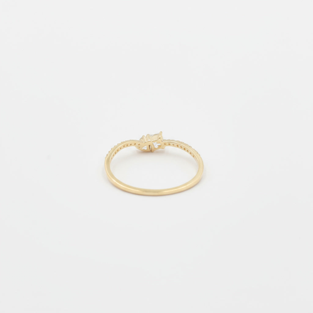 Anillo de Oro 14k con Incrustaciones Finas y Doble Zirconia en el Centro mod. 9947