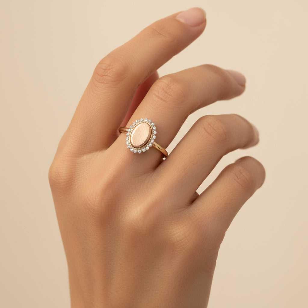 Anillo de Oro 14k Florentino con Placa Ovalada y Marco de Esferas mod. 9984