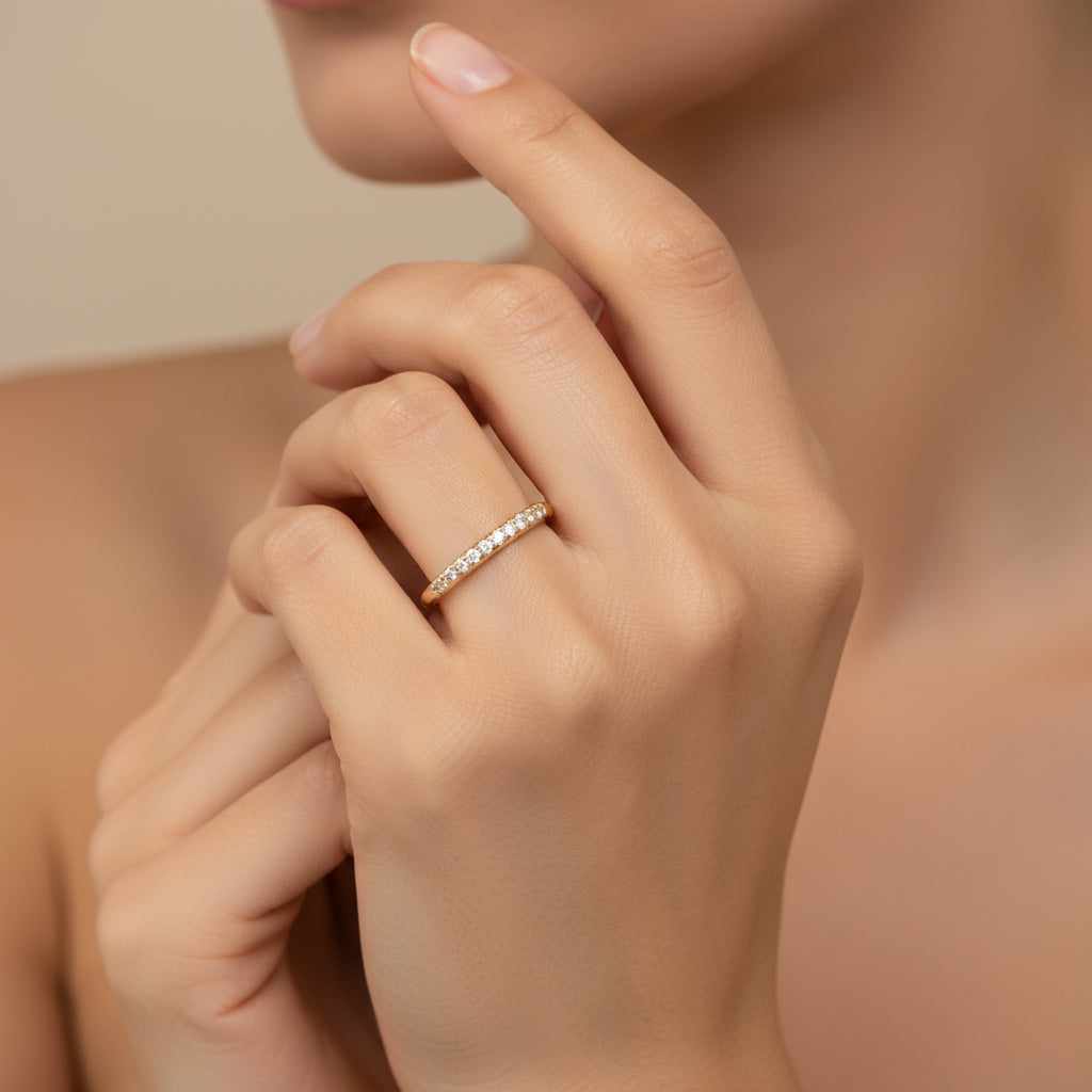 Anillo de Oro 14k con Incrustado de Zirconias Brillantes mod. 9965