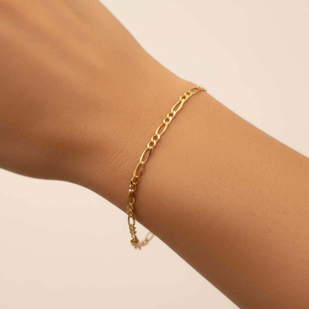 Pulsera de Oro 14k Fígaro 3x1 con Cierre de Reasa de Seguridad mod. 9997