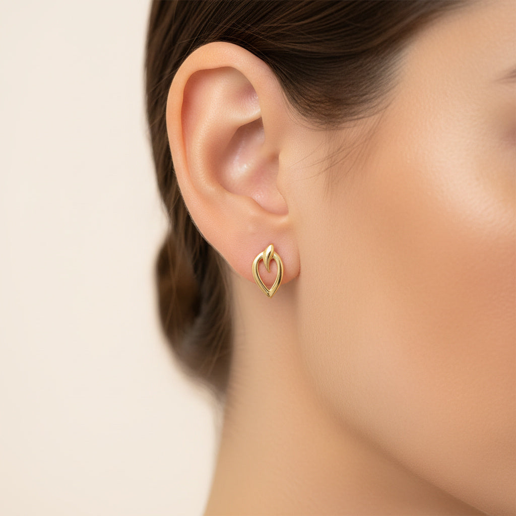 Arete de Oro 14k con Diseño Liso de Hoja mod. 10051