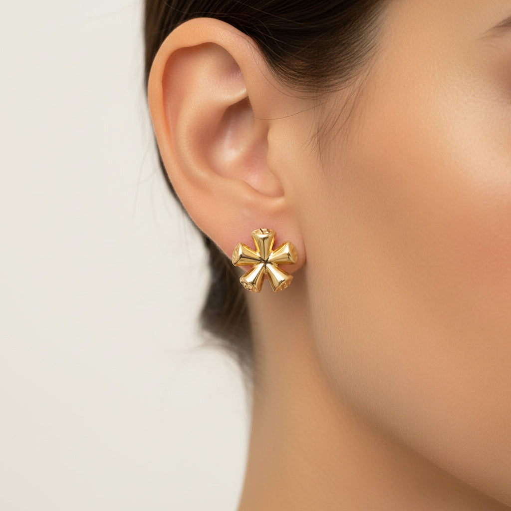 Arete de Oro 14k Diseño de Flor con 5 Pétalos mod. 10058