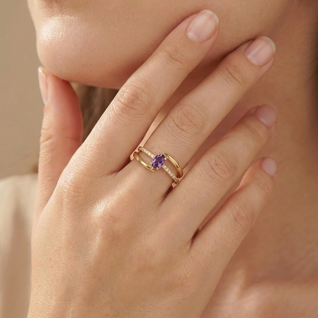 Anillo de Oro 14k Diseño Cruzado con Zirconia Morada Oval y Carril de Zirconias mod. 10388
