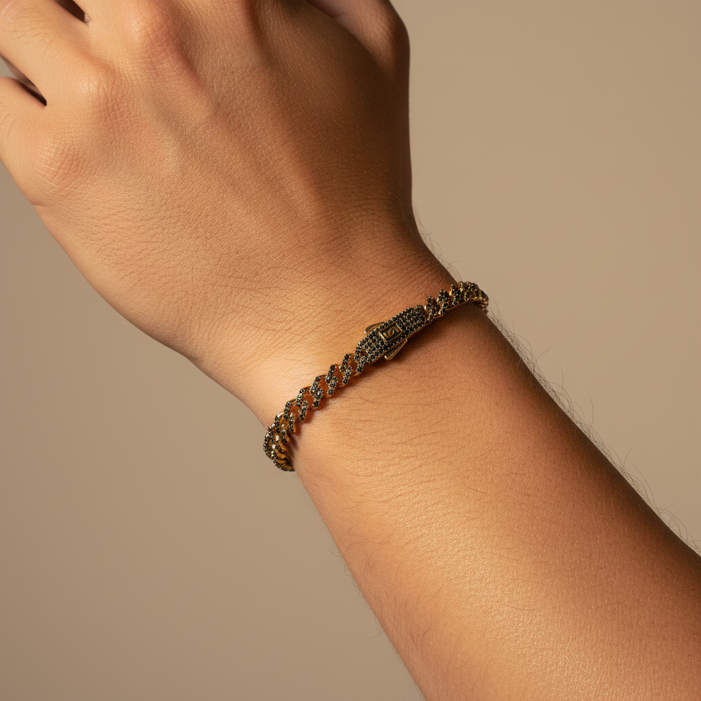 Pulsera Monaco Chain de Oro 14k  Modelo Edge con Pavé de Incrustación de Swarovski Color Negro mod. 10157