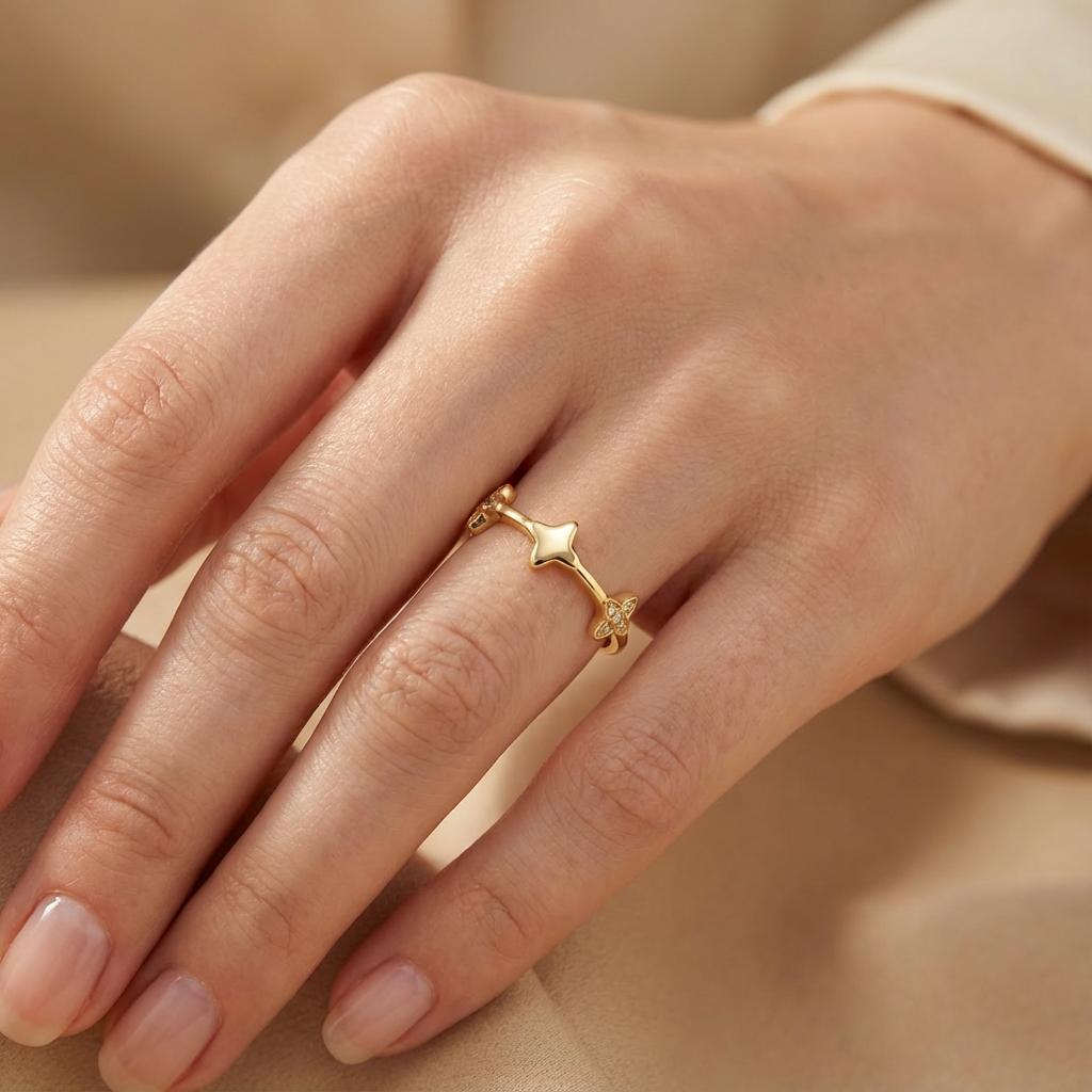 Anillo de Oro 14k Diseño de Tréboles con Incrustado de Zirconias mod. 10392