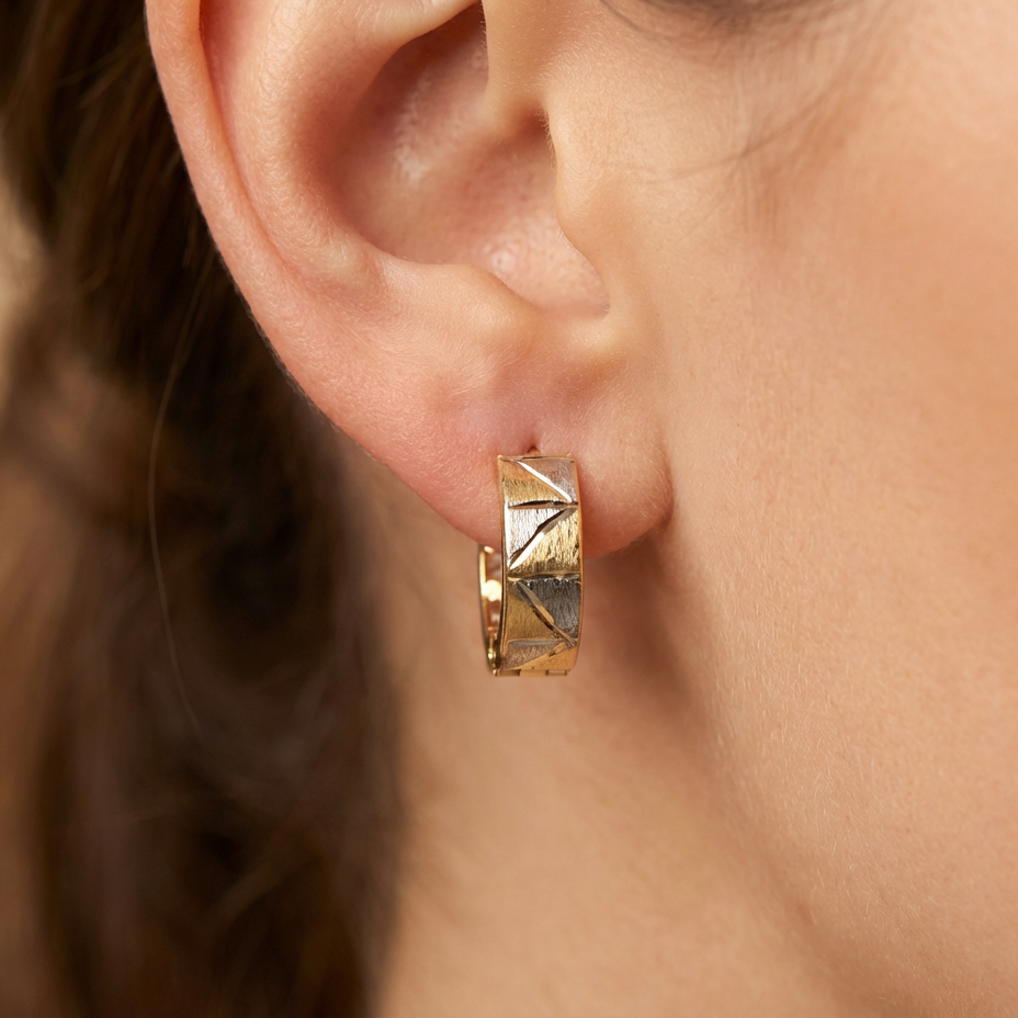 Grapa de Oro 14k Doble Vista con Triángulos Mate y Zirconias mod. 10601