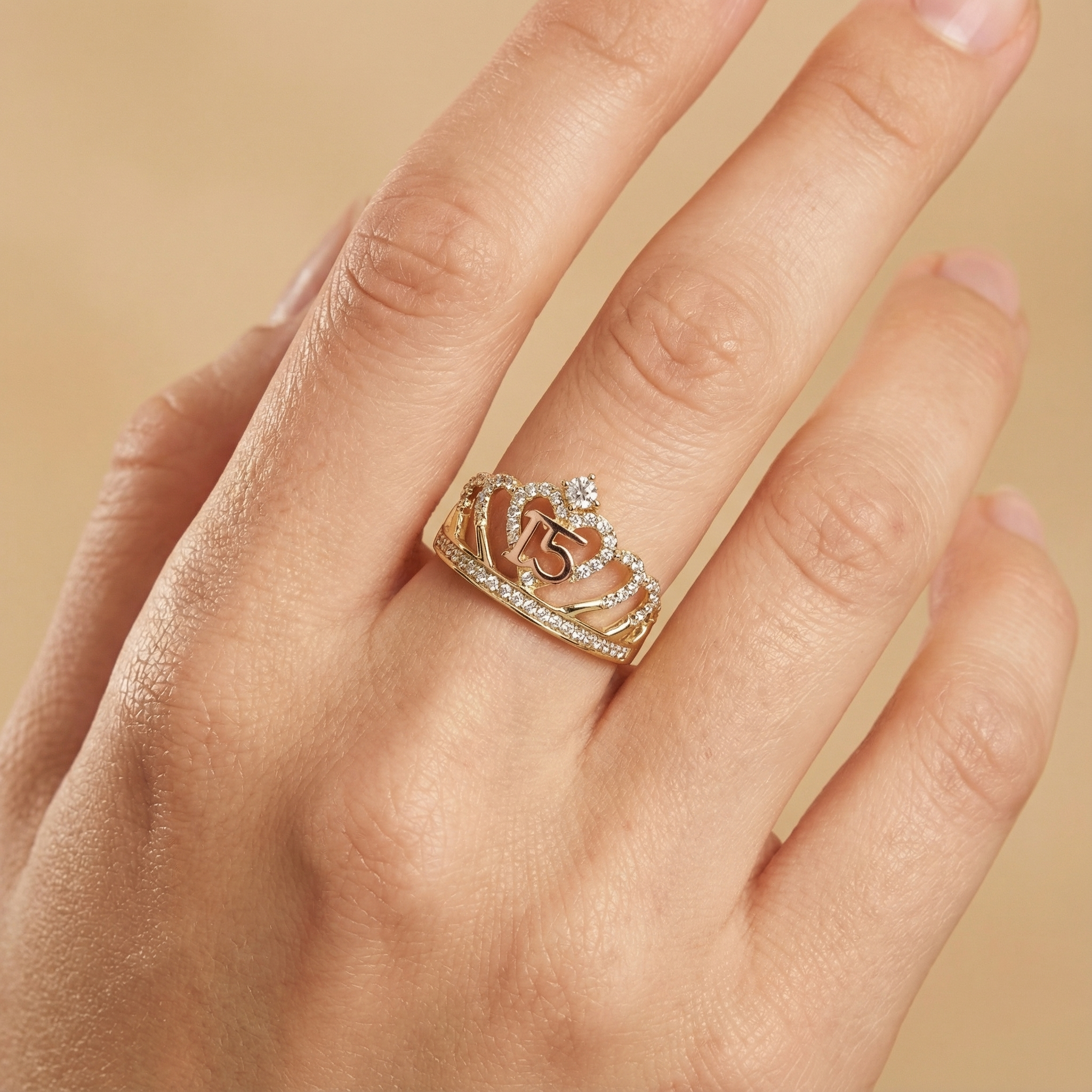 Anillo XV Años de Oro 14k Corona con Número mod. 10207