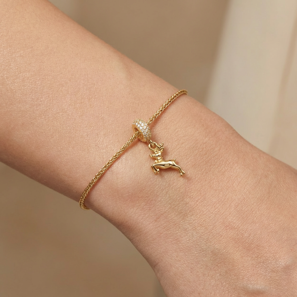 Charm de Oro 14k Venado Elegante Detallado con Zirconias mod. 10654
