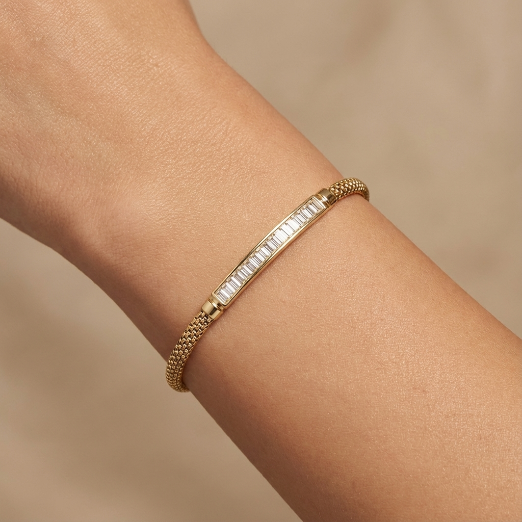 Esclava de Oro 14k Hueca Tejido Cubo Especial con Placa de Zirconias Corte Baguette mod. 10340