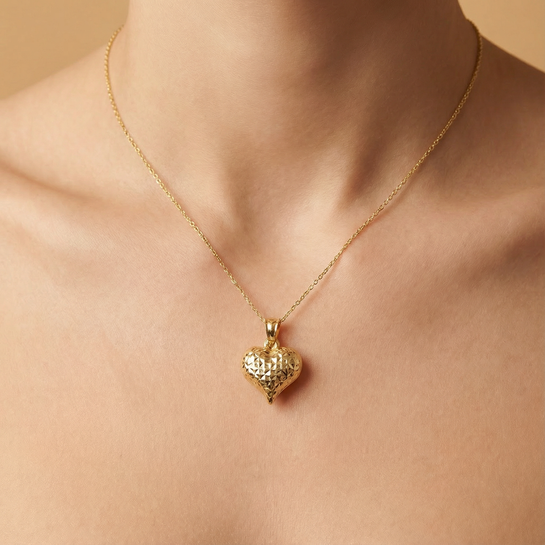 Dije de Oro 14k Corazón Diamantado de Diseño Inflado Hueco mod. 10257