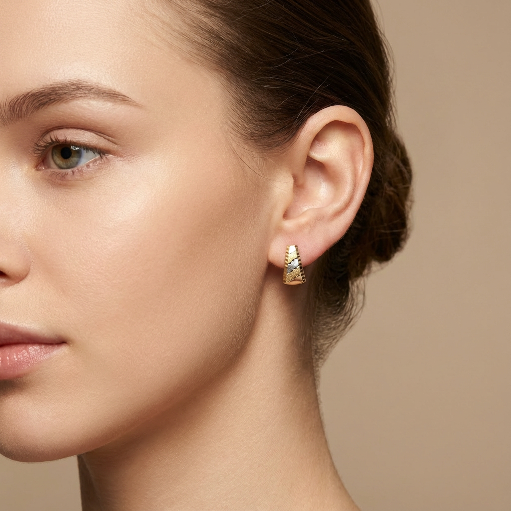 Arete con Broche Patente de Oro 14k Modelo Largo con Detalles Mate y Diamantado mod. 10350