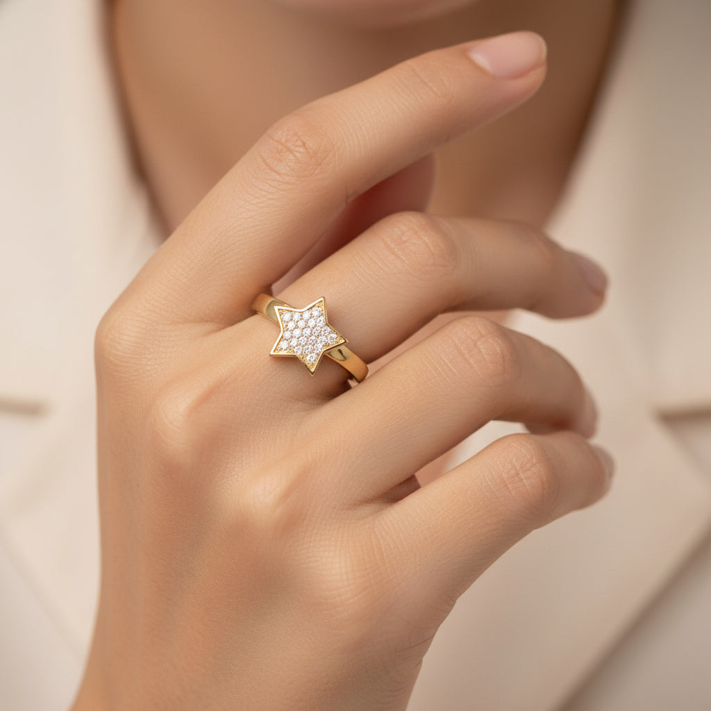 Anillo de Oro 14k Diseño con Estrella Incrustada de Zirconias mod. 10193