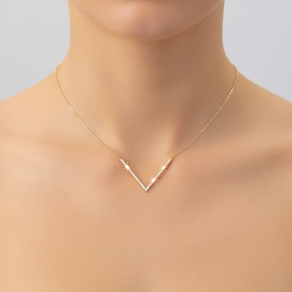 Gargantilla de Oro 14k Diseño V Incrustado con Zirconias mod. 10201