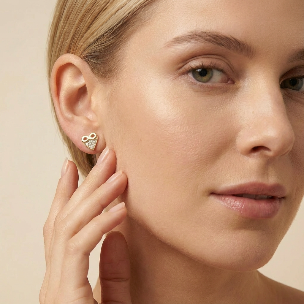 Arete de Oro 14k Corazón Infinito con Incrustación de Zirconias Finas mod. 10427