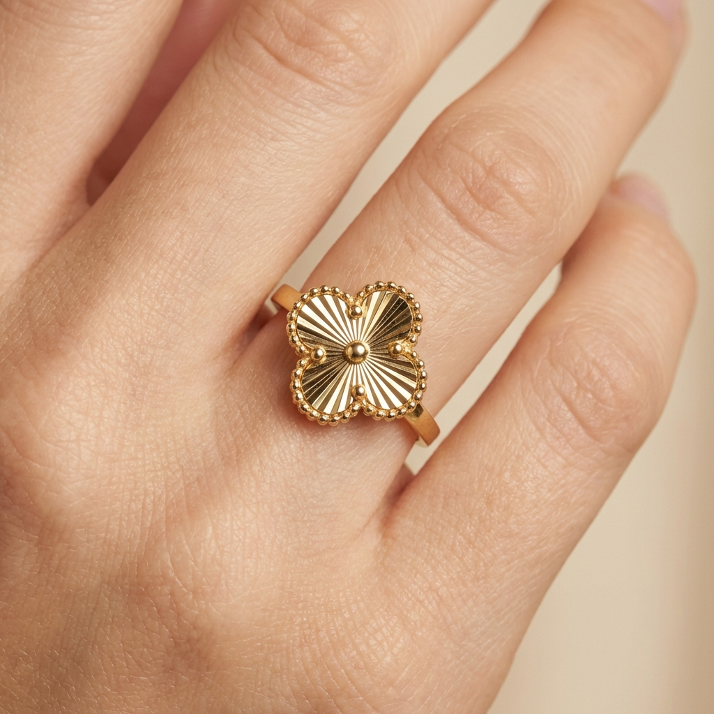 Anillo de Oro 14k con Trébol Diamantado mod. 10455