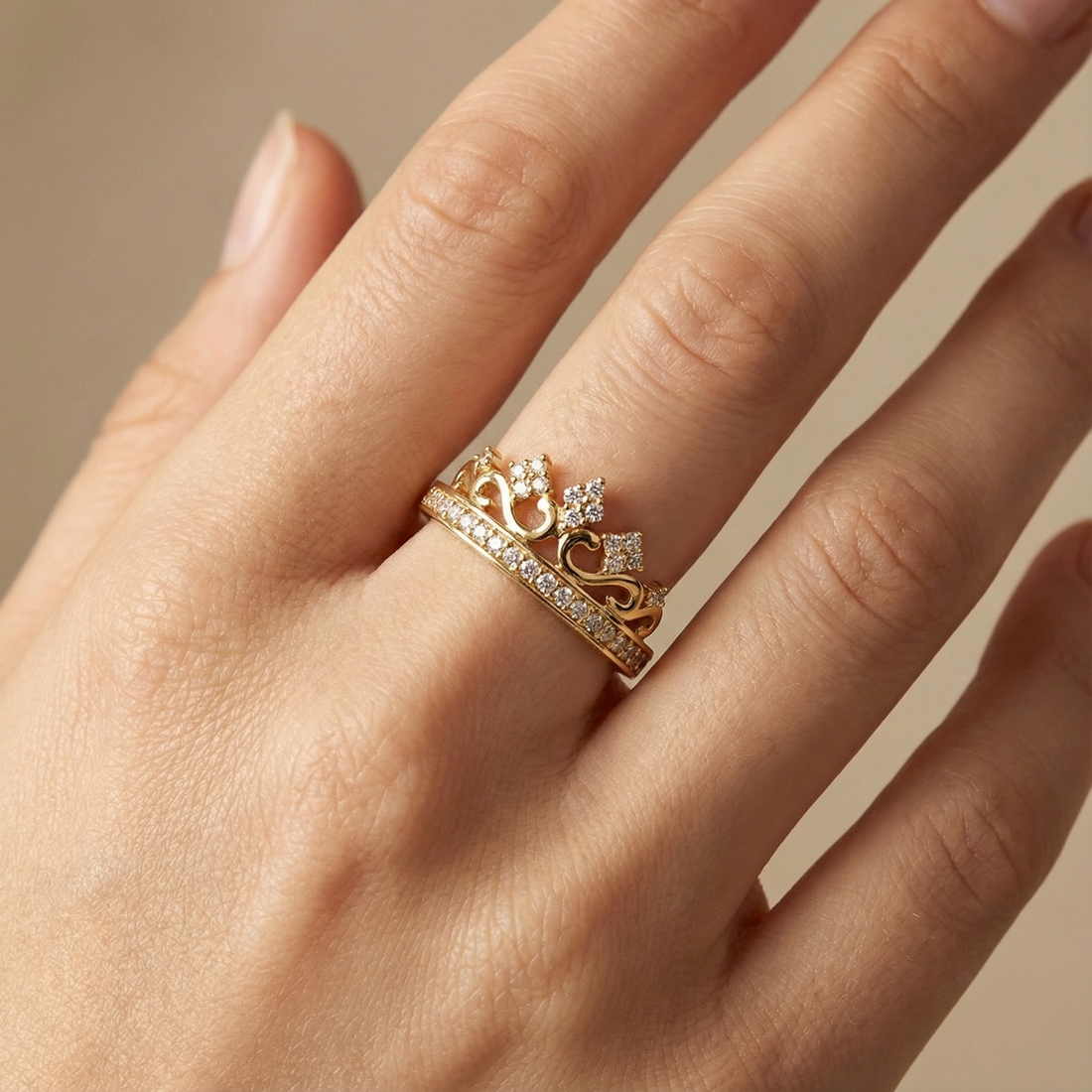 Anillo XV Años de Oro 14k Corona Elegante con Zirconias mod. 10214