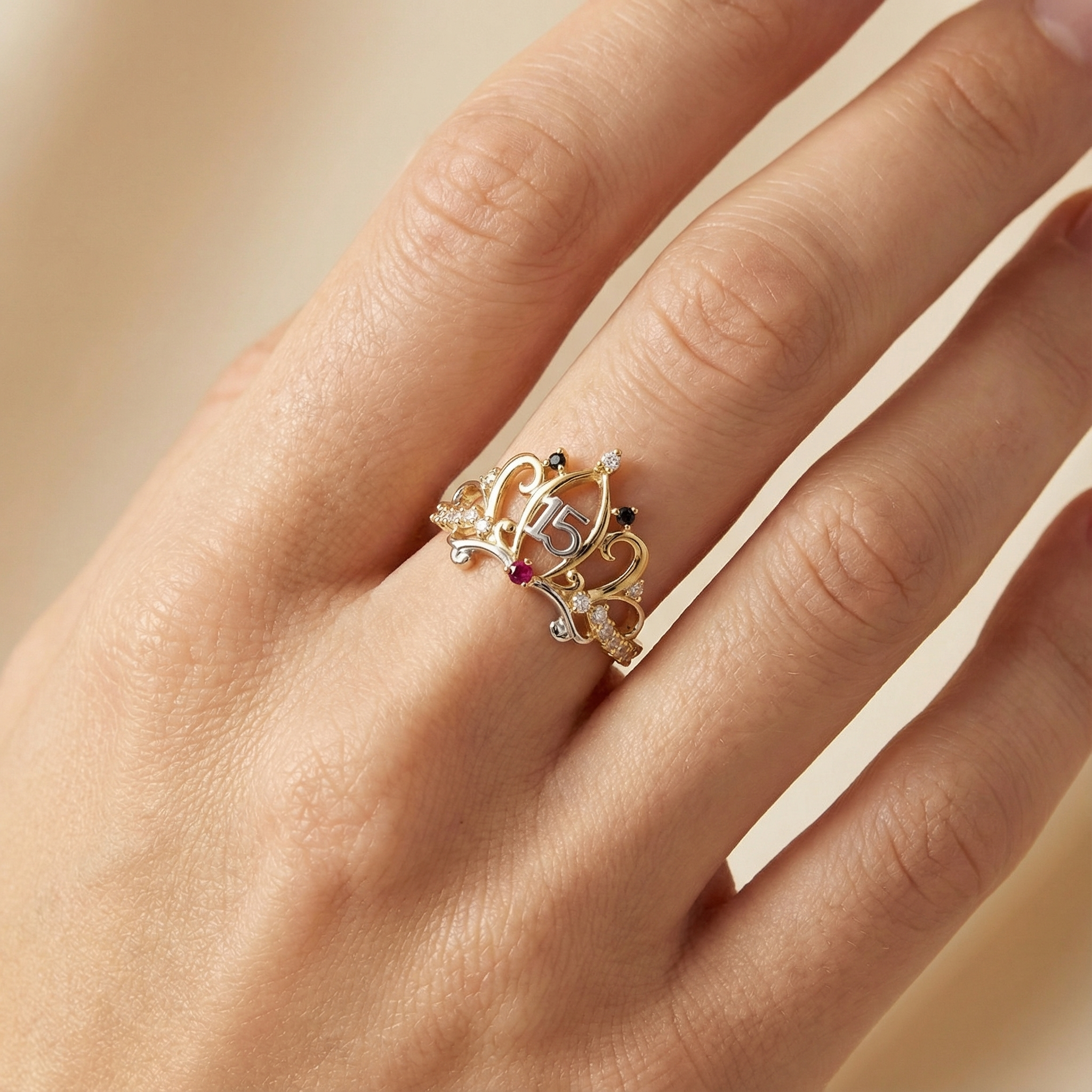 Anillo XV Años de Oro 14k Corona Especial mod. 10210