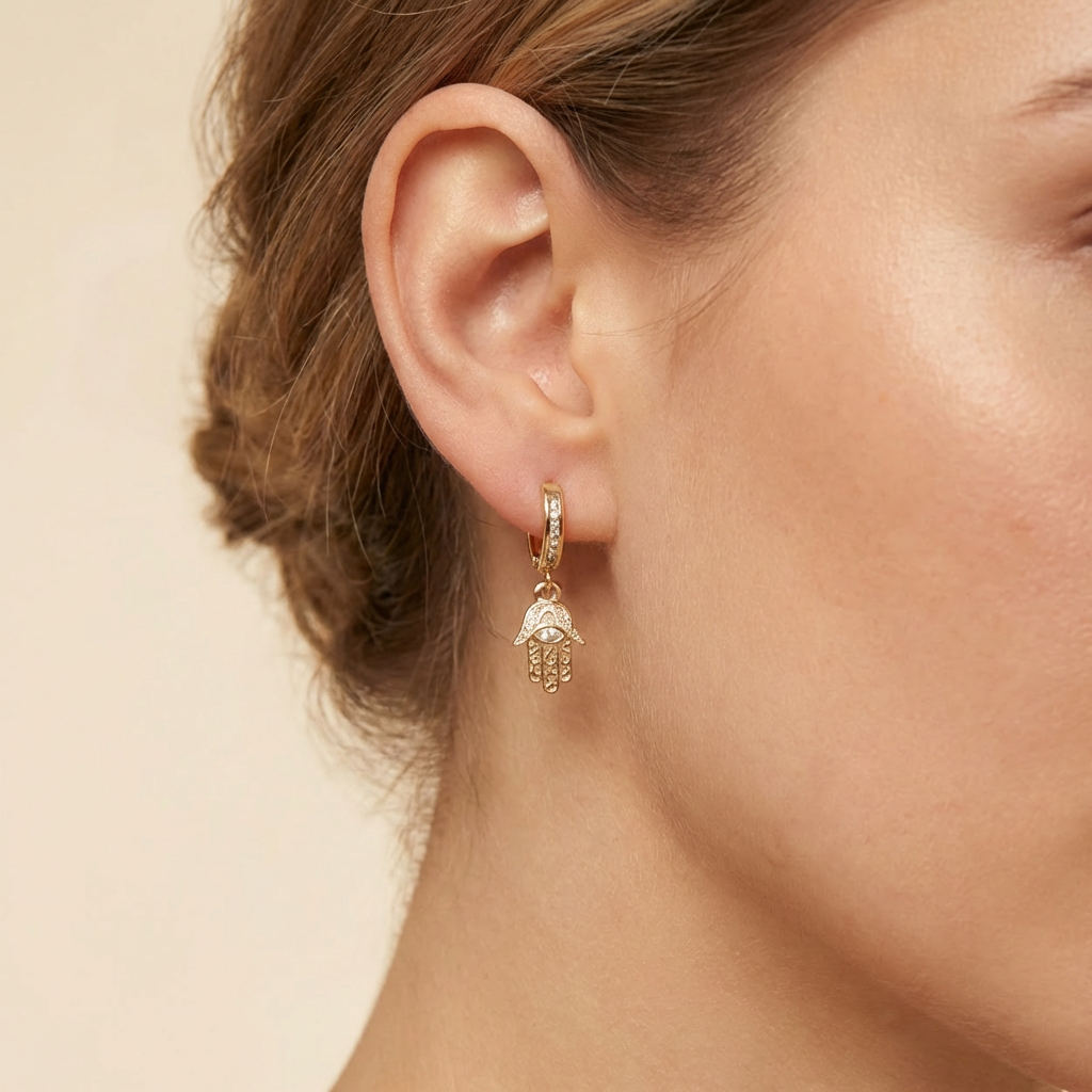 Grapa Larga de Oro 14k con Mano de Fátima Brillante Detallada con Zirconias mod. 10605