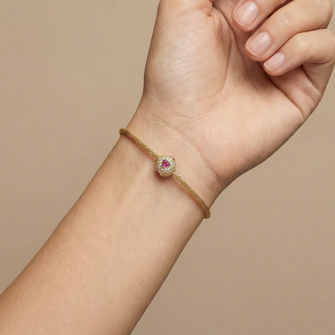 Charm de Oro 14k Bola de Fuego Especial con Zirconias de Corazón mod. 10653