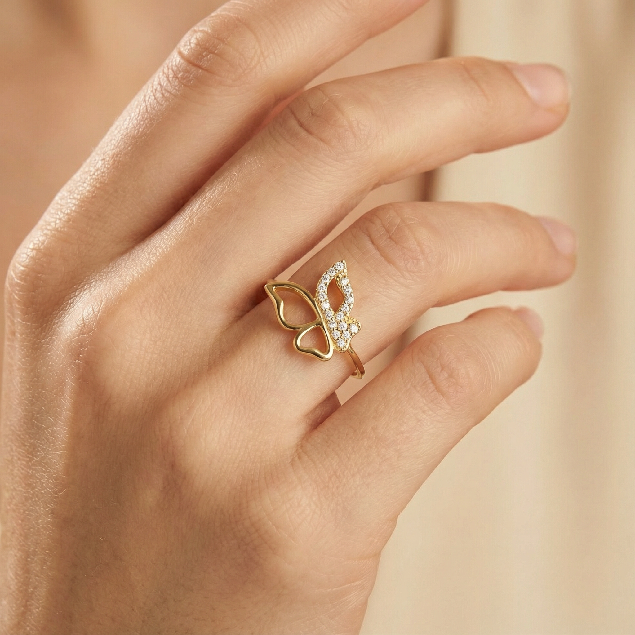 Anillo de Oro 14k Mariposa Brillante con Zirconias mod. 10225