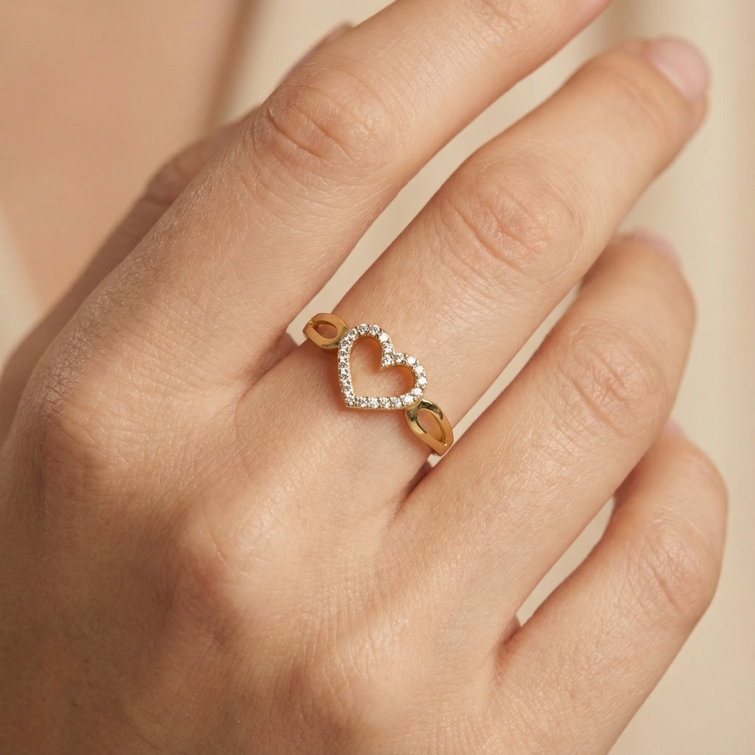 Anillo de Oro 14k Corazón con Zirconias Brillantes mod. 10218