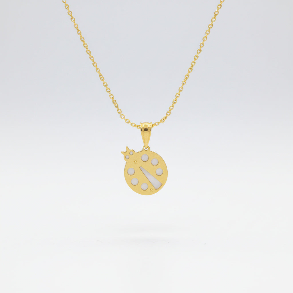 Dije de Oro 14k Diseño de Mariquita con Madre Perla mod. 10086