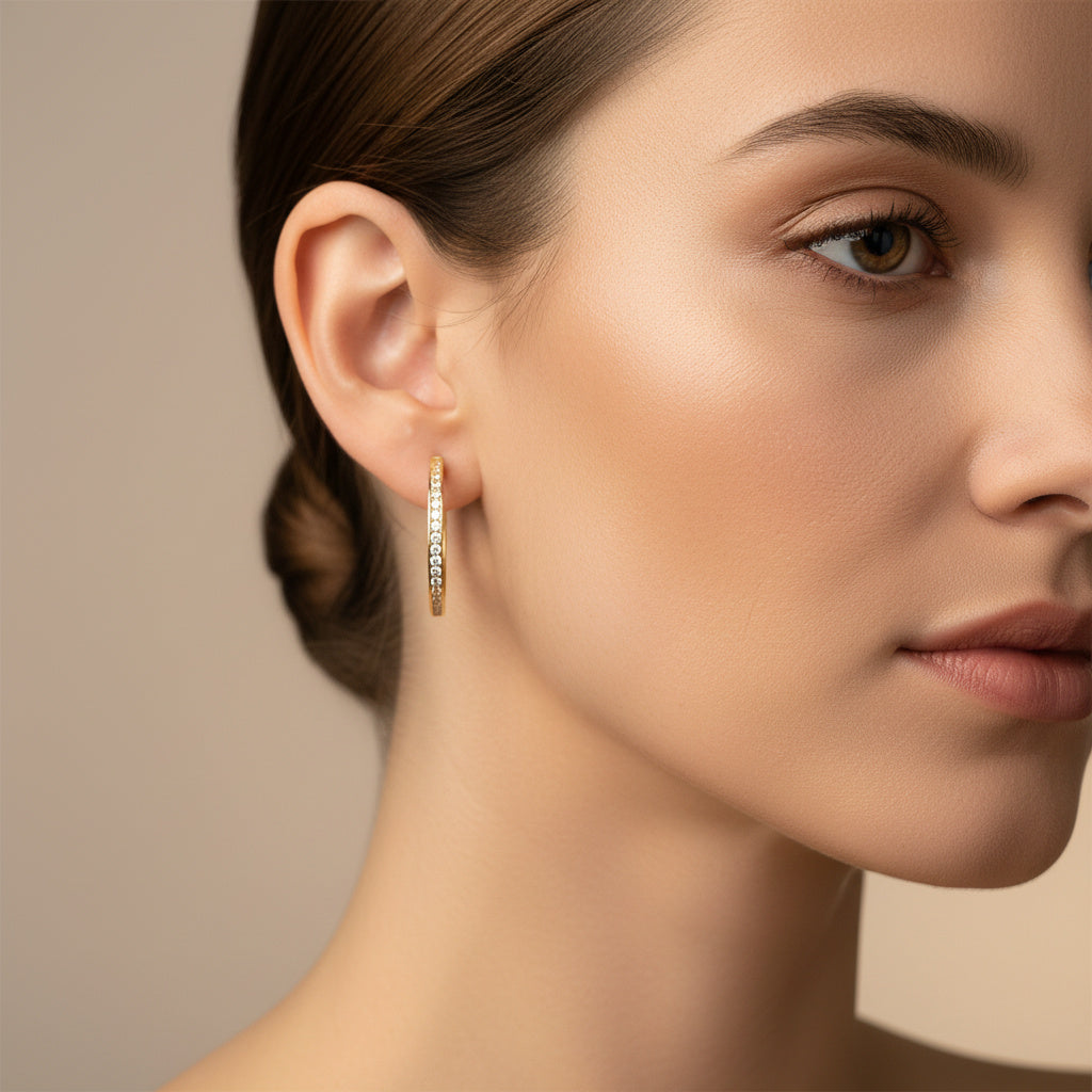 Grapa de Oro 14k Diseño Delgado con Incrustación de Zirconias mod. 10175