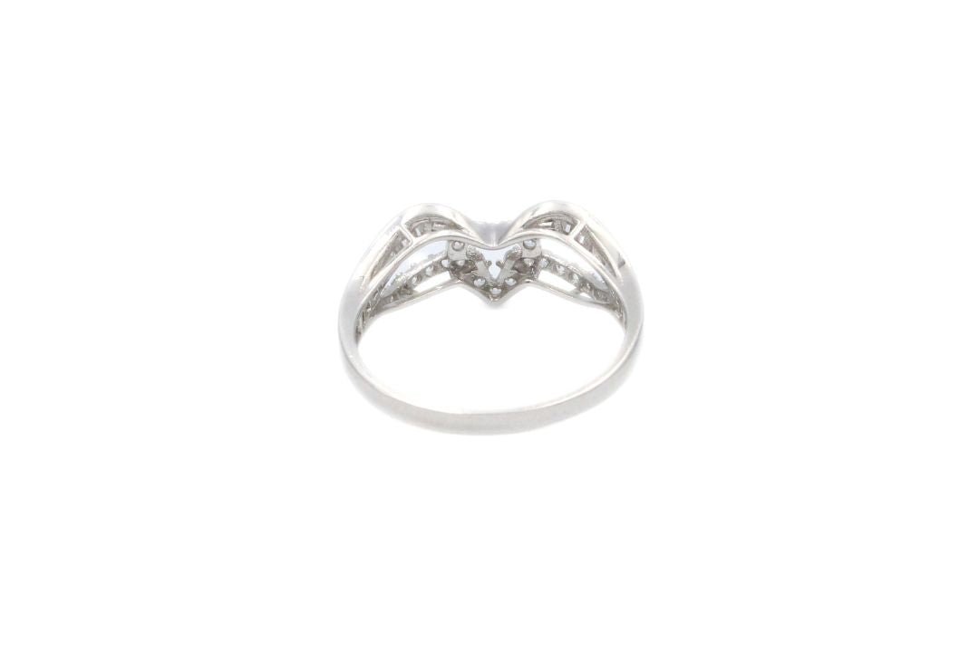Anillo de Oro Blanco con Corazón y Zirconias de Corte Baguette mod. 6103 - Joyería Orovel’s