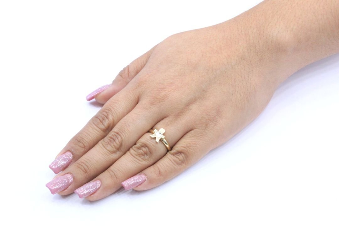 *Anillo en Forma de Niño con Madre Perla mod. 0715 - Joyería Orovel’s