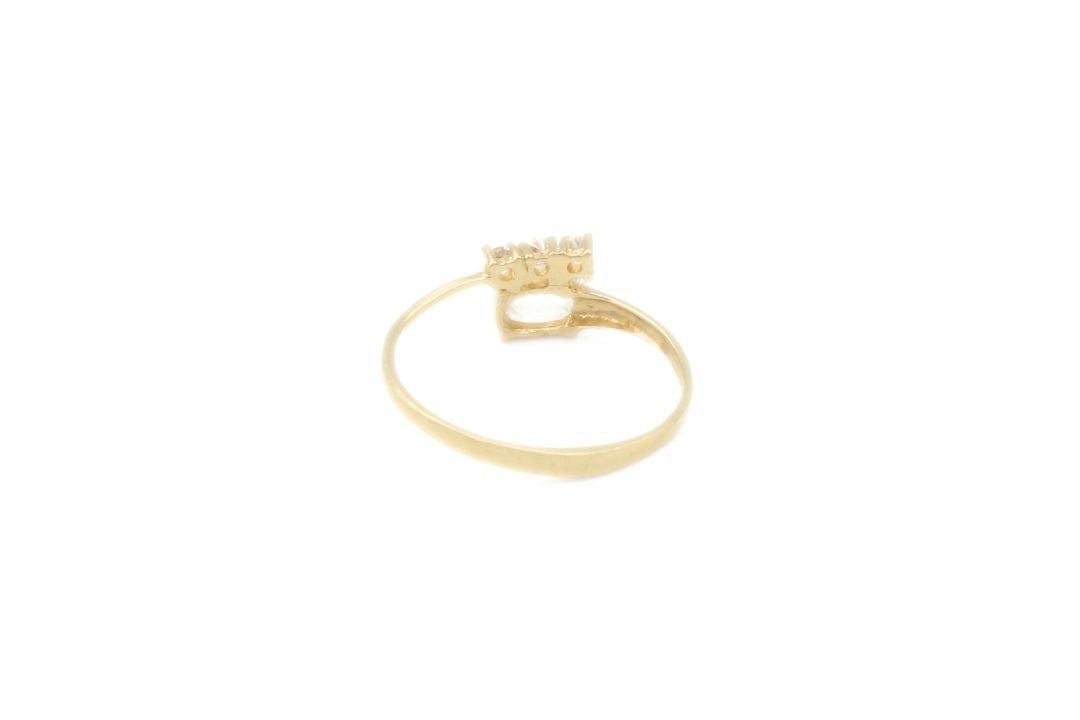 Anillo Fino de Diseño Elegante con Zirconias Brillantes mod. 6052 - Joyería Orovel’s
