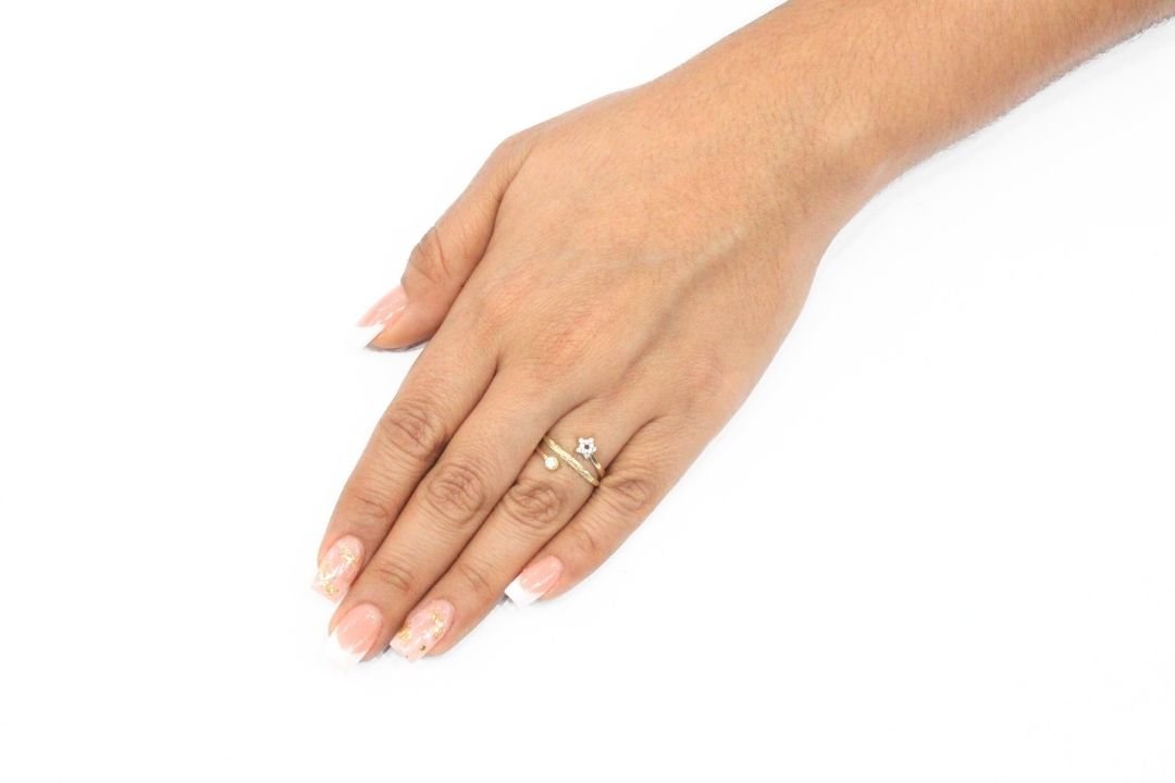 Anillo Semi Torzal con Estrella y Zirconias mod. 5985 - Joyería Orovel’s