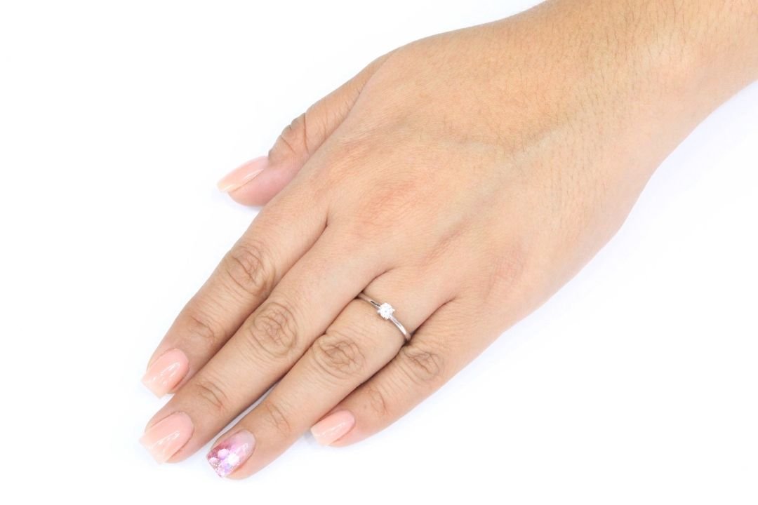 Anillo Solitario con Diamante Natural mod. 2673 - Joyería Orovel’s